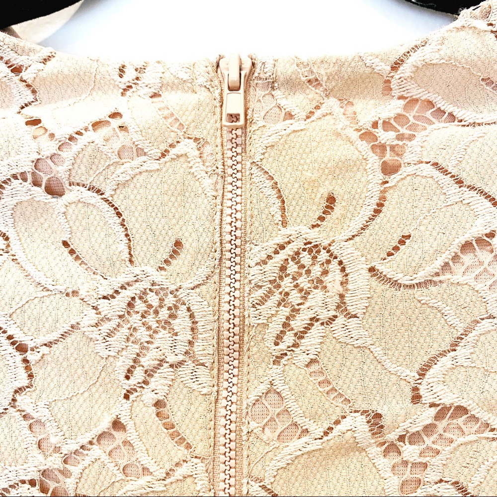 Blush pink floral lace H&M dress - Picture 3 of 7